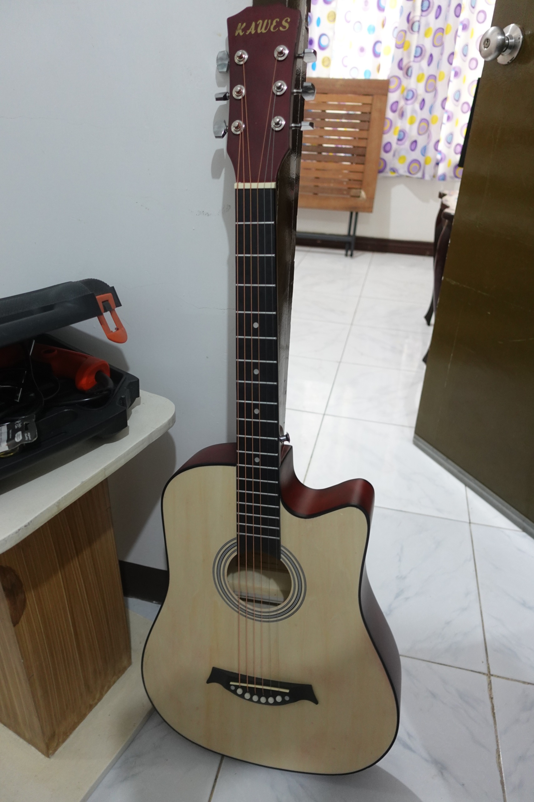 KAWES acoustic guitar cutaway 6 string