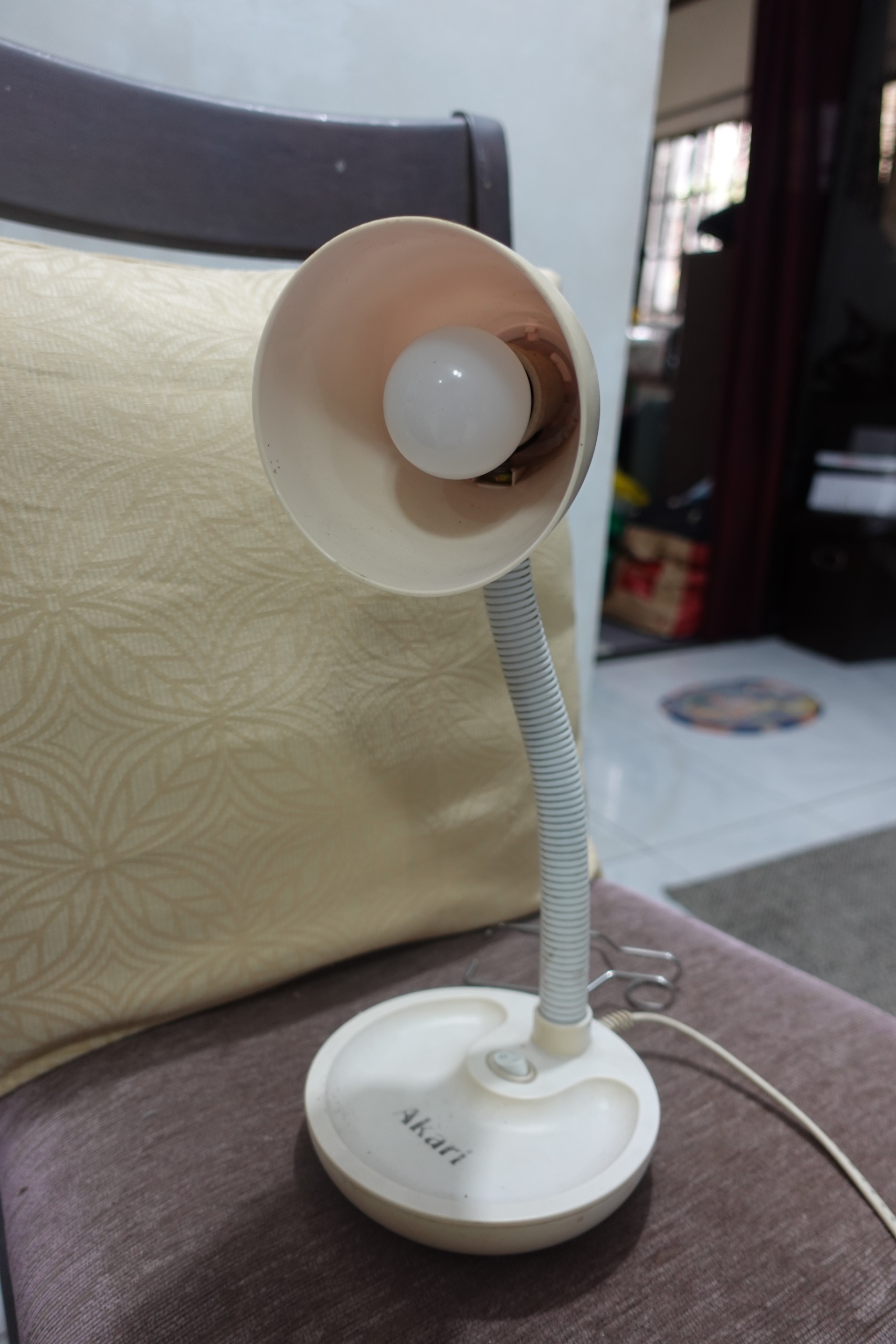 Akari Flexible Gooseneck Desk Lamp with Bulb